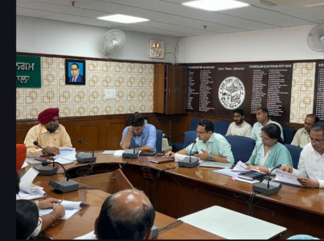 Dr. SS Ahluwalia directed to complete the development works soon